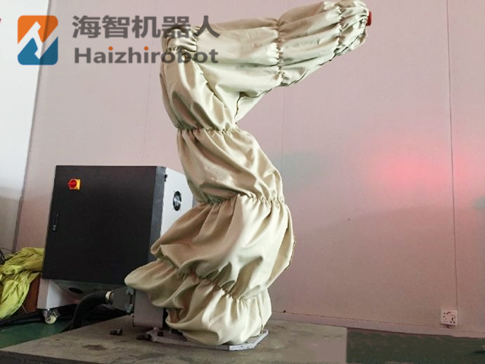 涂裝機(jī)器人設(shè)備 運行調(diào)試！